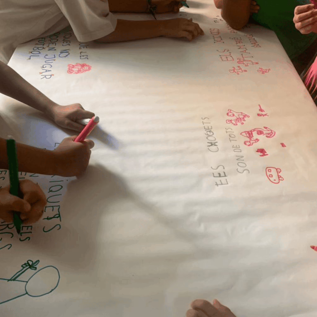 Dinámicas plásticas los colegios